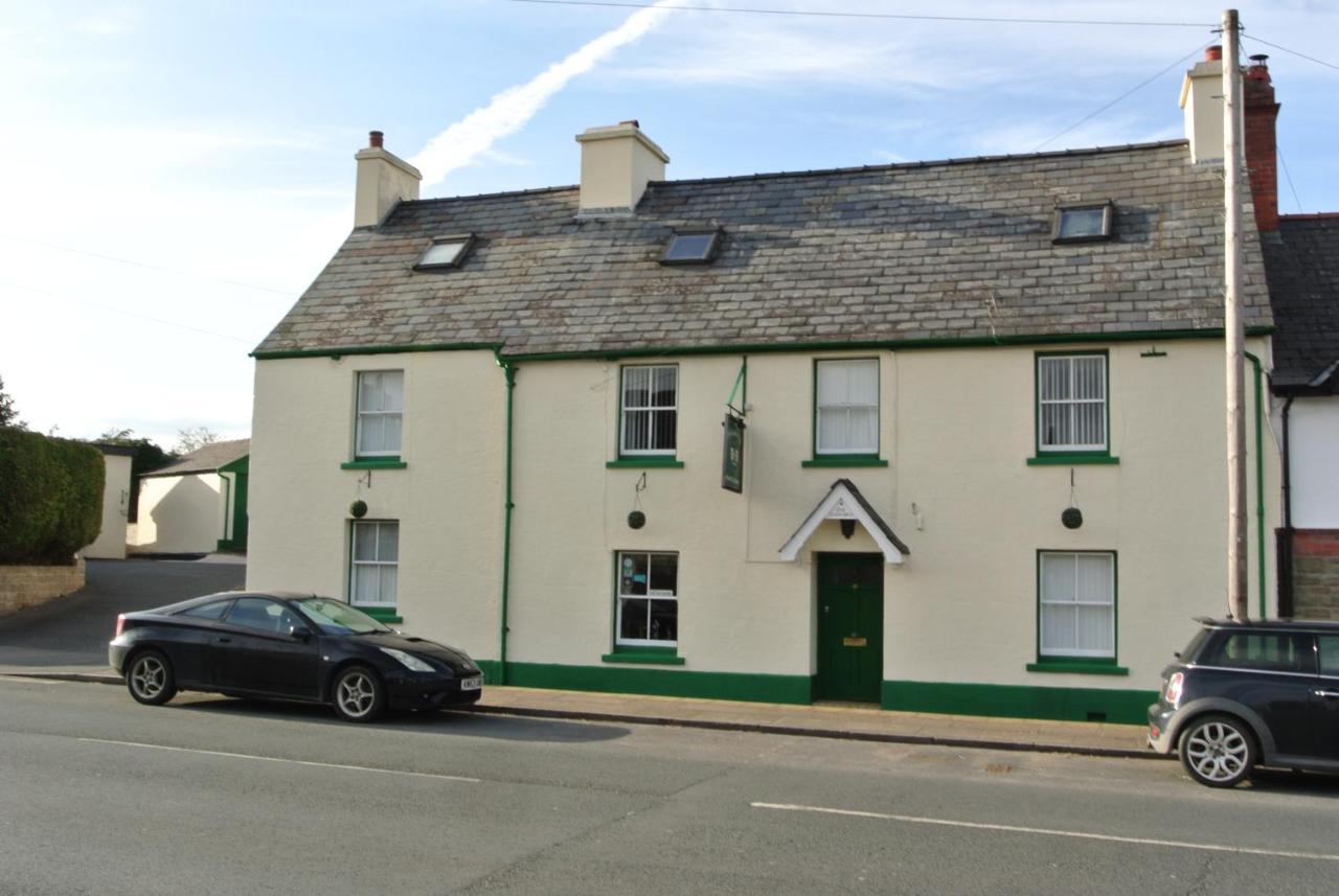 Old Castle Farm Guest House Brecon Luaran gambar